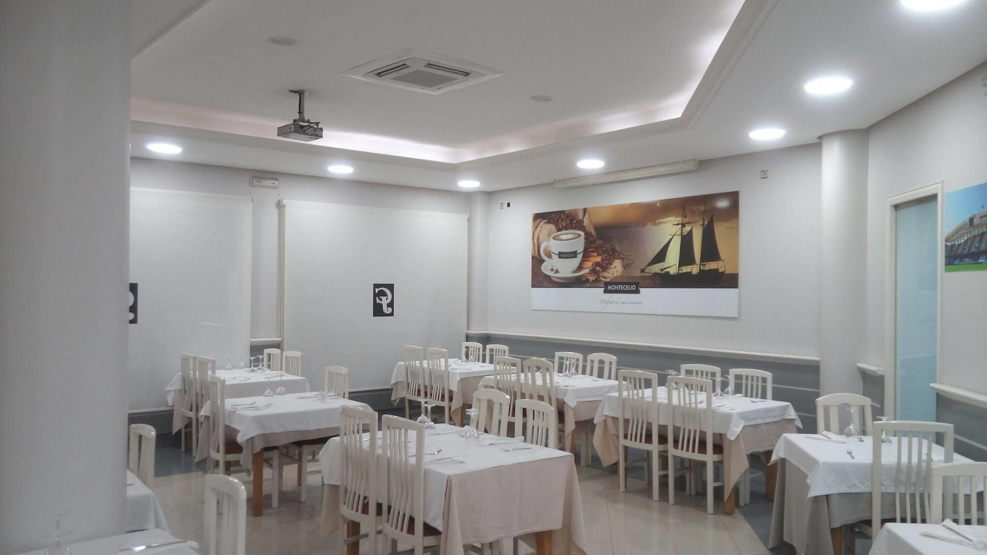 Hostal Casa Juana Ла-Корунья Экстерьер фото